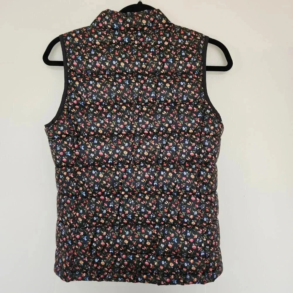 GAP Kids NWOT Puffer Vest Black Floral Full Zip Primaloft Down Alternative XXL - Picture 8 of 8